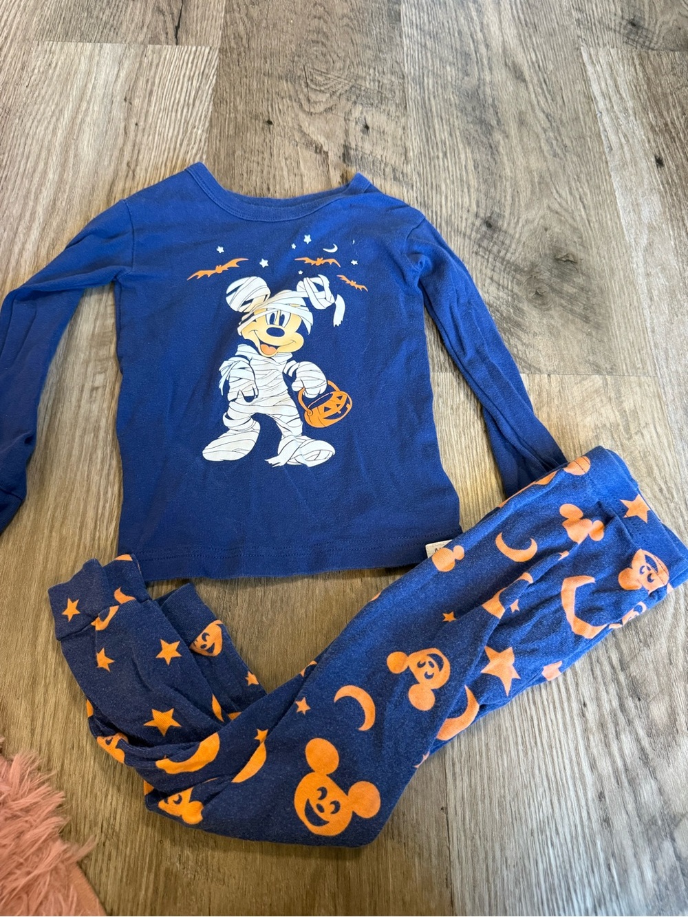Baby Gap Disney Mickey Mouse Halloween Pajama Set Size 3T Mummy